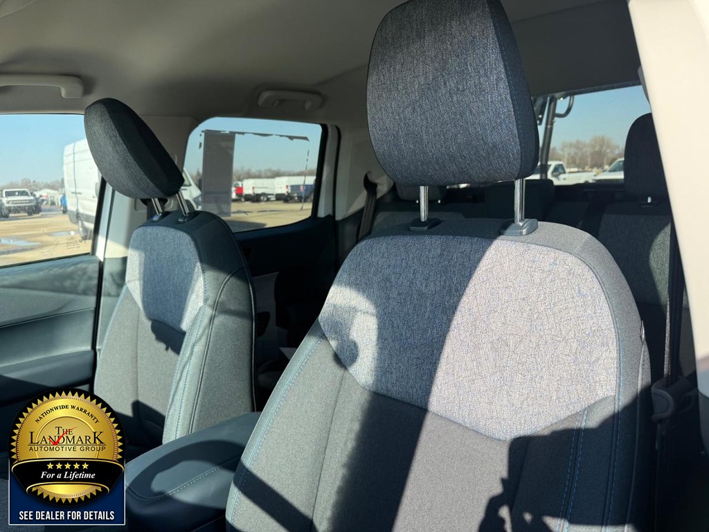 Ford Maverick Vehicle Full-screen Gallery Image 9