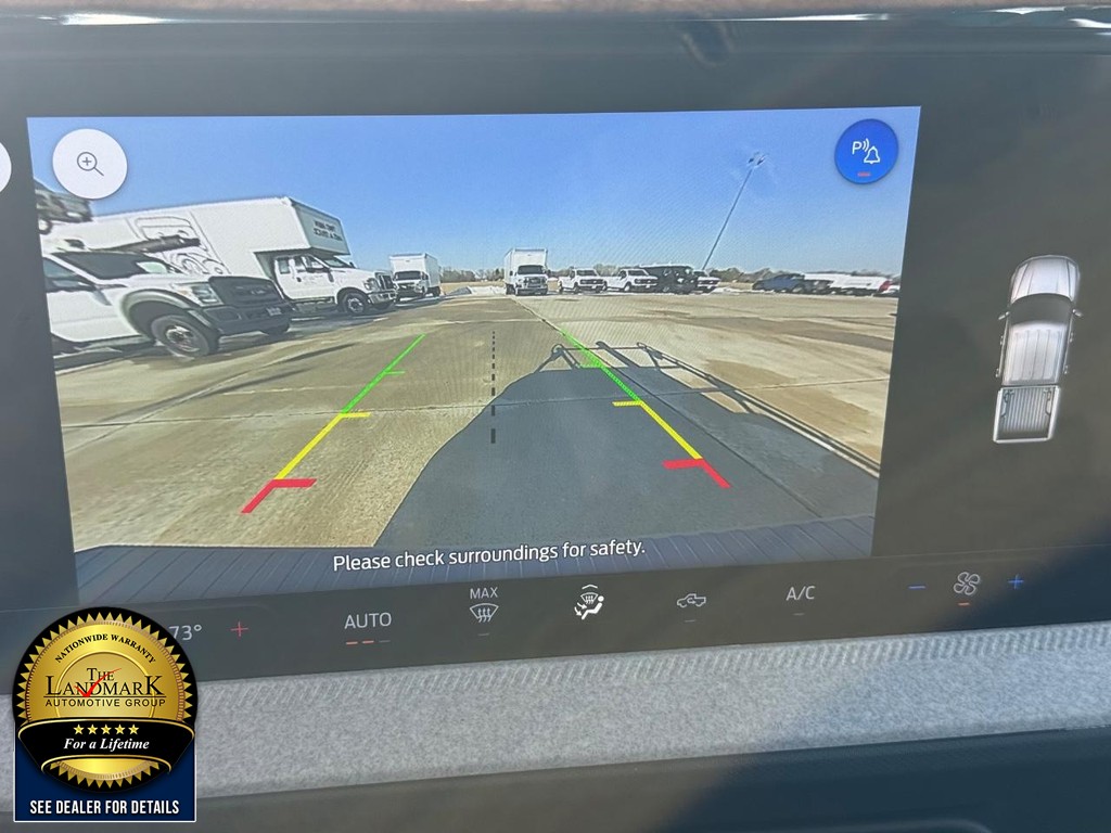 Ford Maverick Vehicle Full-screen Gallery Image 13