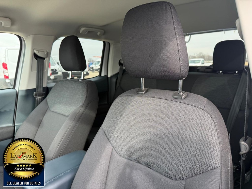 Ford Maverick Vehicle Full-screen Gallery Image 9