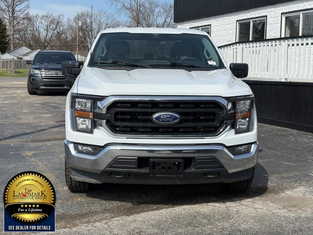 Ford F-150 Vehicle Full-screen Gallery Image 2