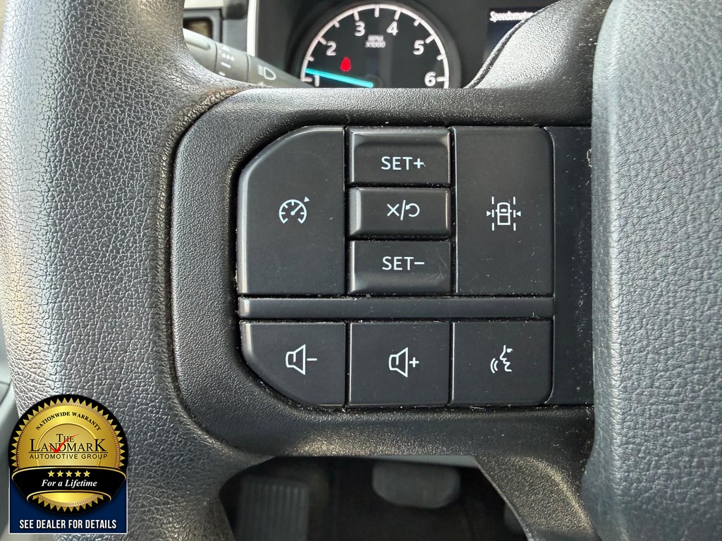 Ford F-150 Vehicle Full-screen Gallery Image 10