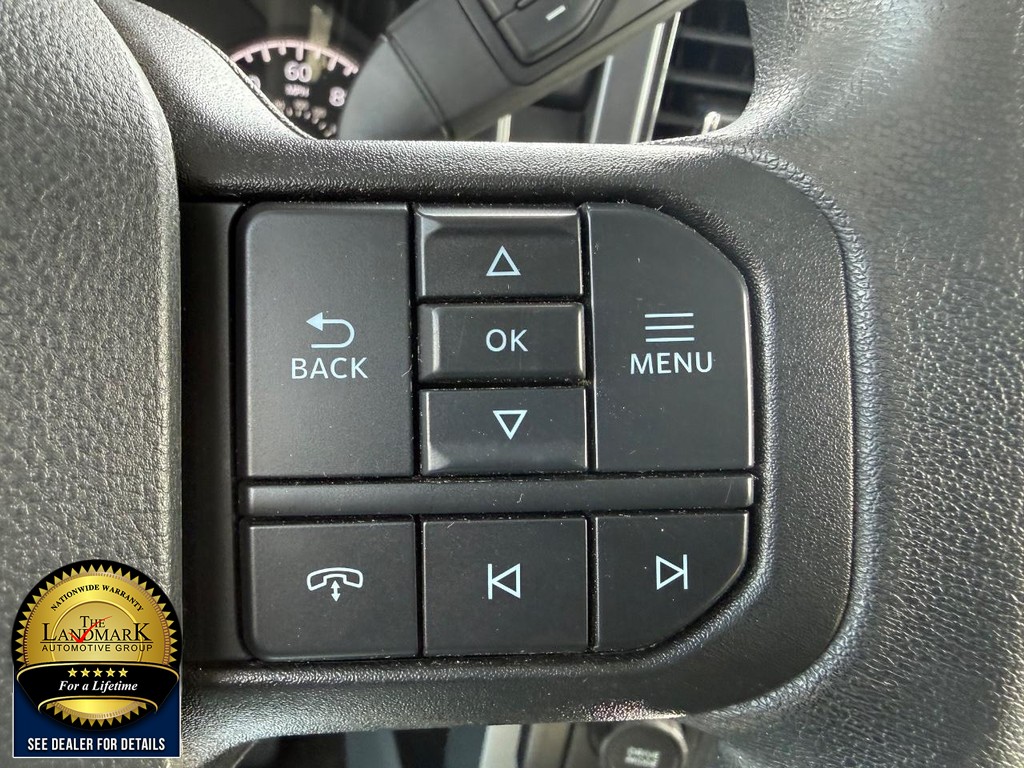 Ford F-150 Vehicle Full-screen Gallery Image 11