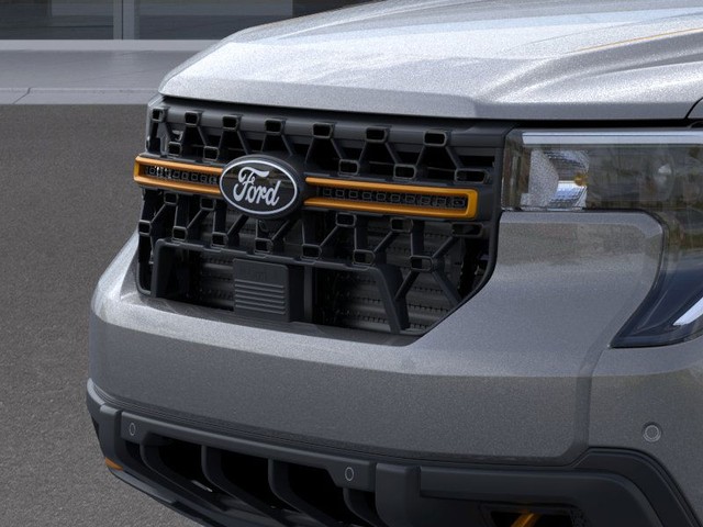 Ford Maverick Vehicle Full-screen Gallery Image 18