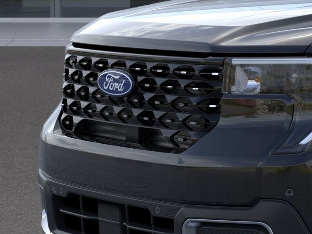 Ford Maverick Vehicle Full-screen Gallery Image 18