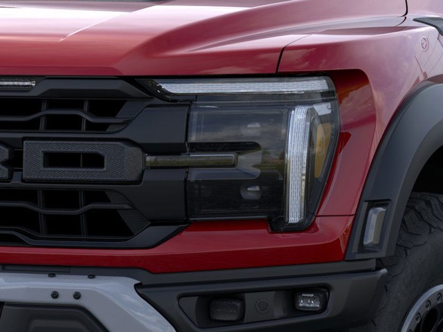 Ford F-150 Vehicle Full-screen Gallery Image 18
