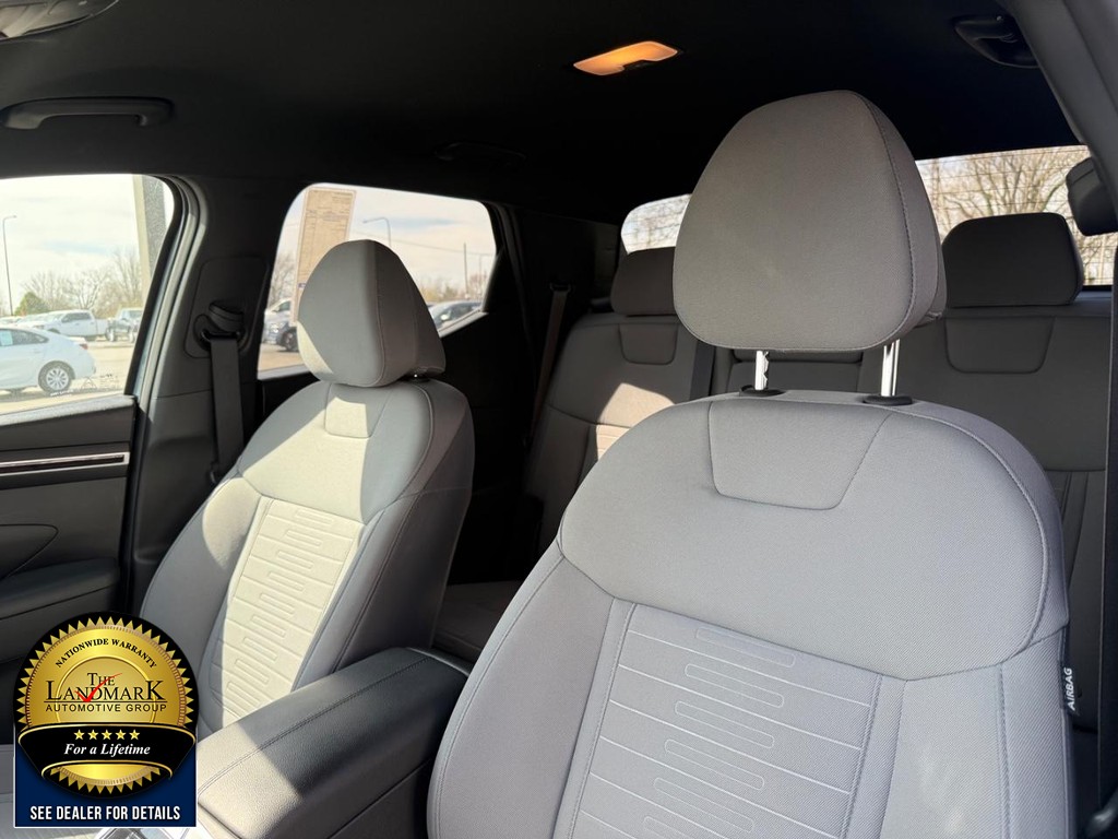 Hyundai Santa Cruz Vehicle Full-screen Gallery Image 9