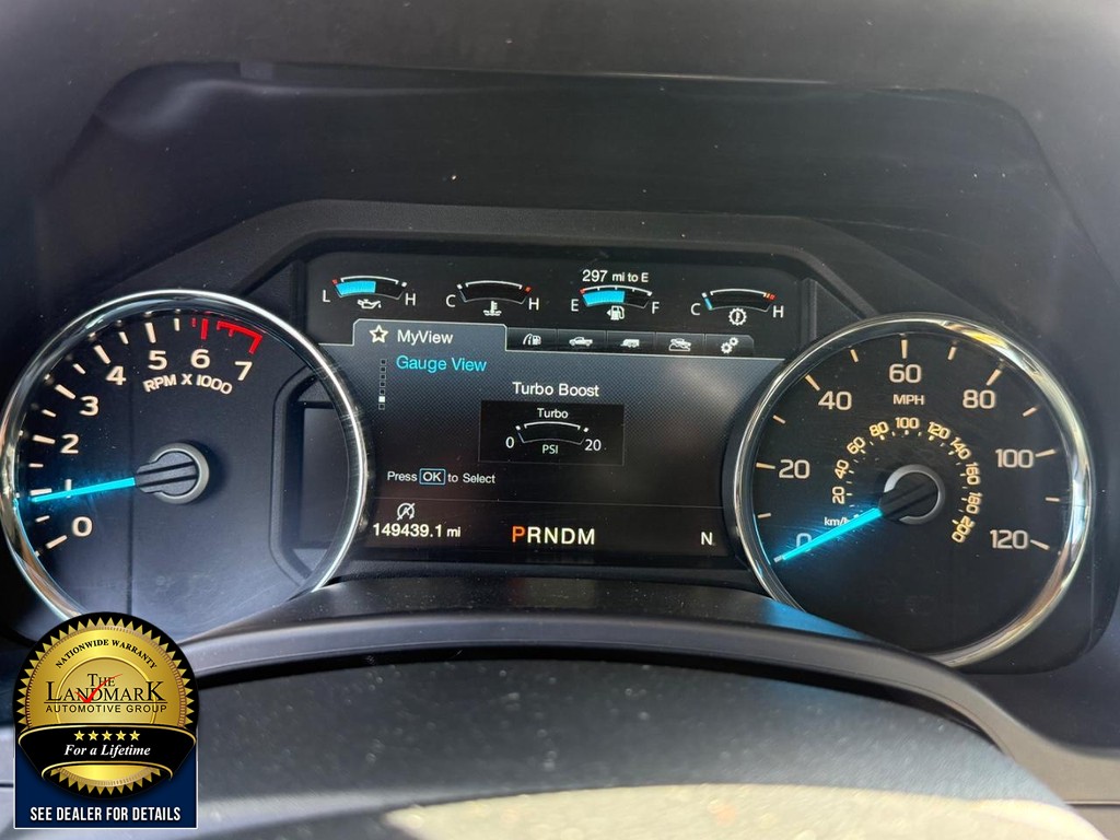 Ford F-150 Vehicle Full-screen Gallery Image 12