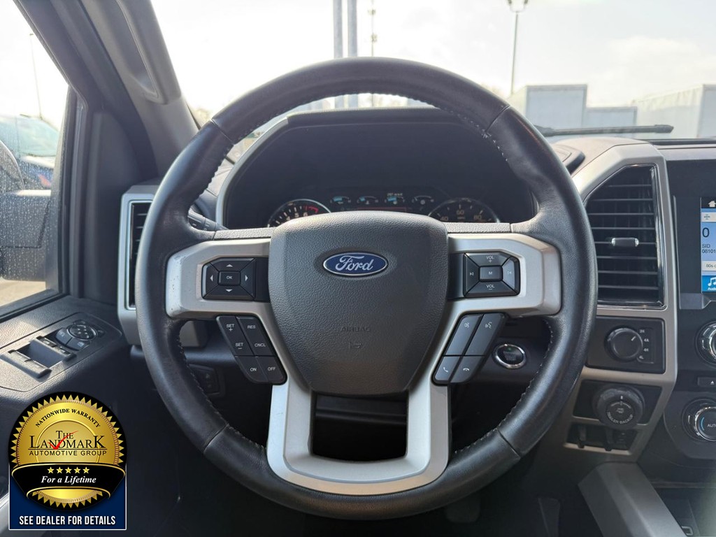 Ford F-150 Vehicle Full-screen Gallery Image 18