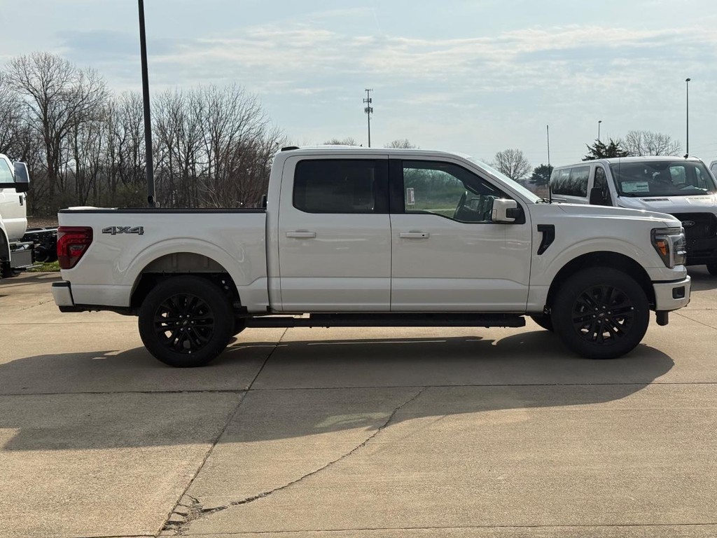 Ford F-150 Vehicle Full-screen Gallery Image 4