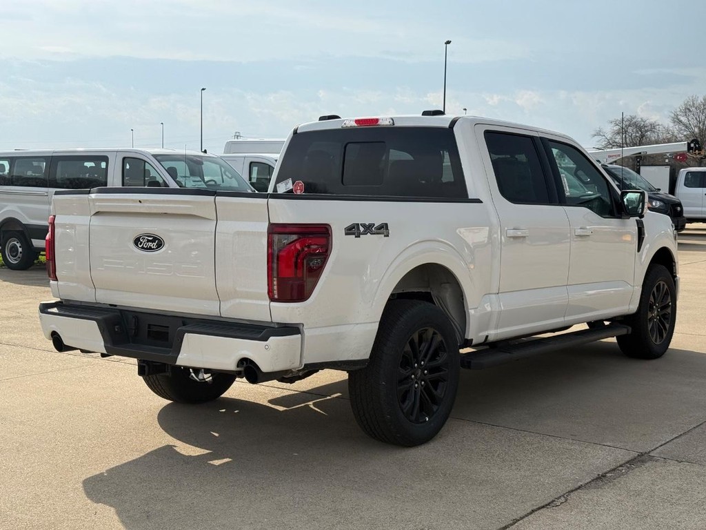 Ford F-150 Vehicle Full-screen Gallery Image 5
