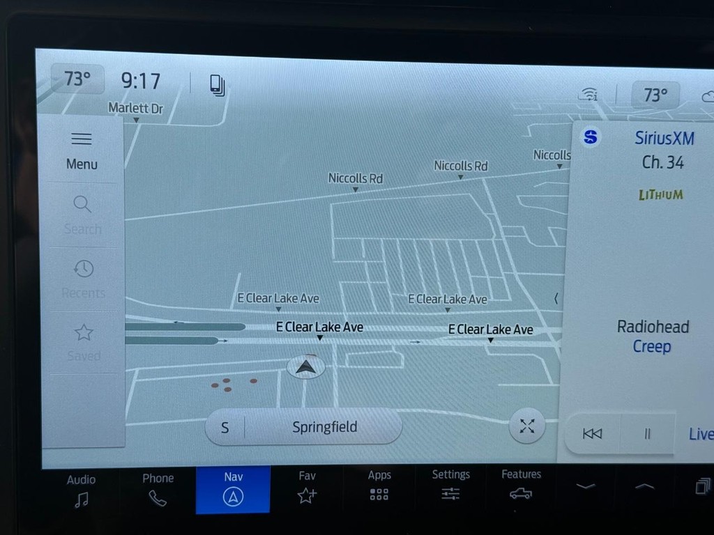 Ford F-150 Vehicle Full-screen Gallery Image 16