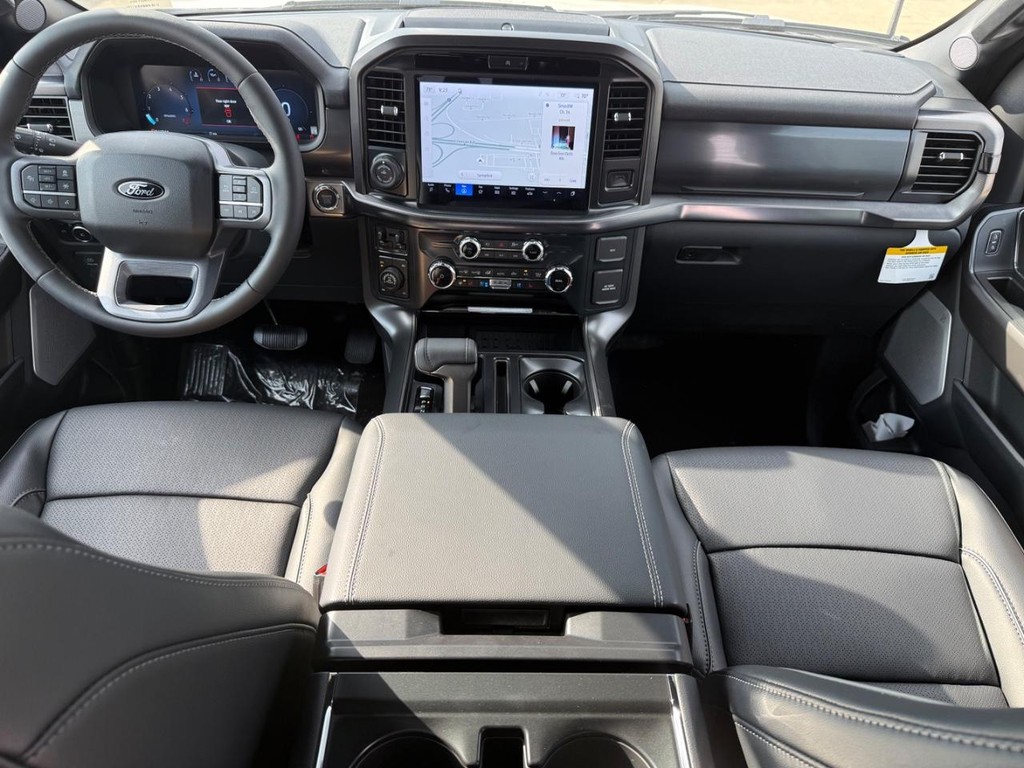 Ford F-150 Vehicle Full-screen Gallery Image 19