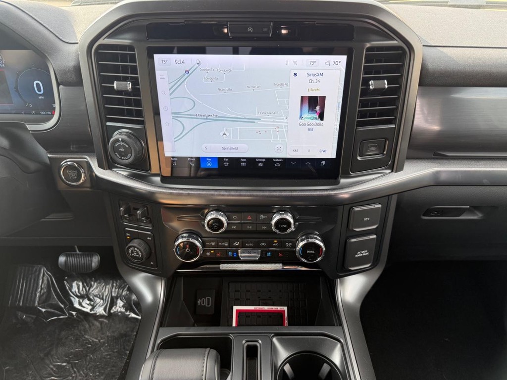 Ford F-150 Vehicle Full-screen Gallery Image 21