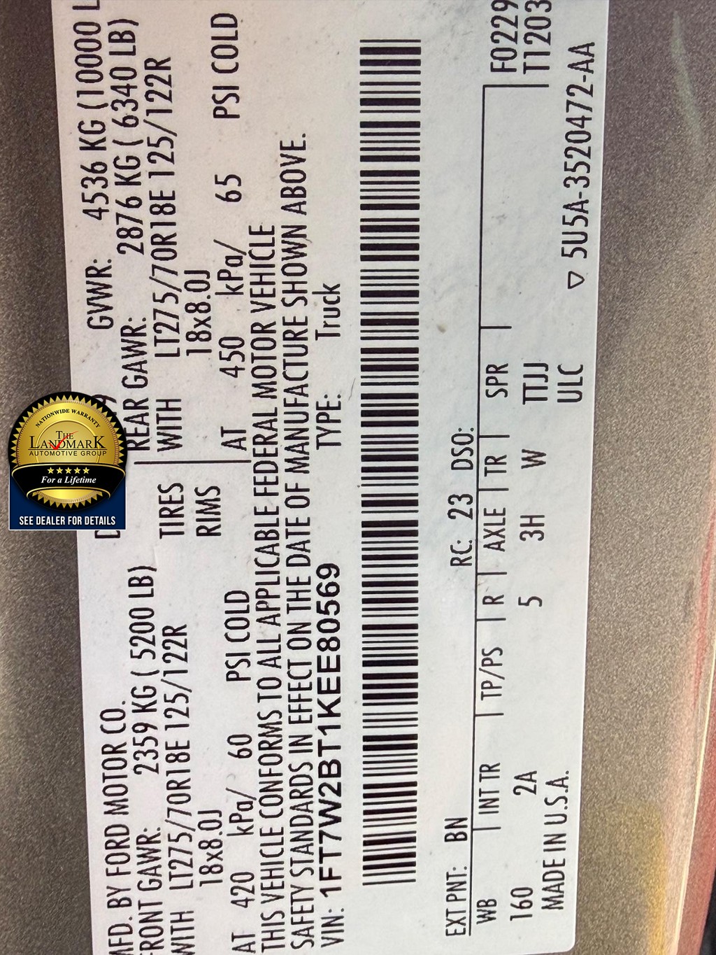 Ford Super Duty F-250 SRW Vehicle Full-screen Gallery Image 21