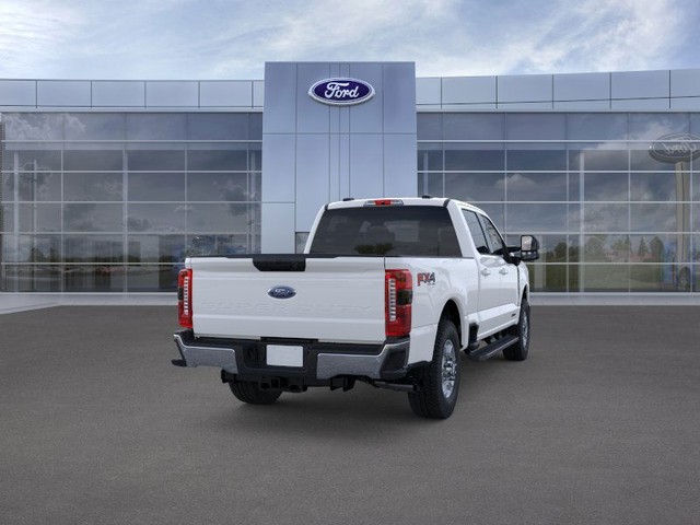 Ford F-250SD Vehicle Full-screen Gallery Image 8
