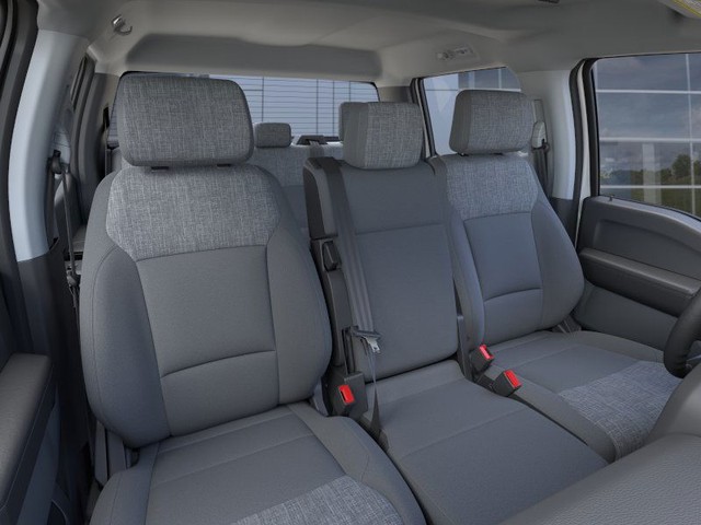 Ford F-250SD Vehicle Full-screen Gallery Image 10