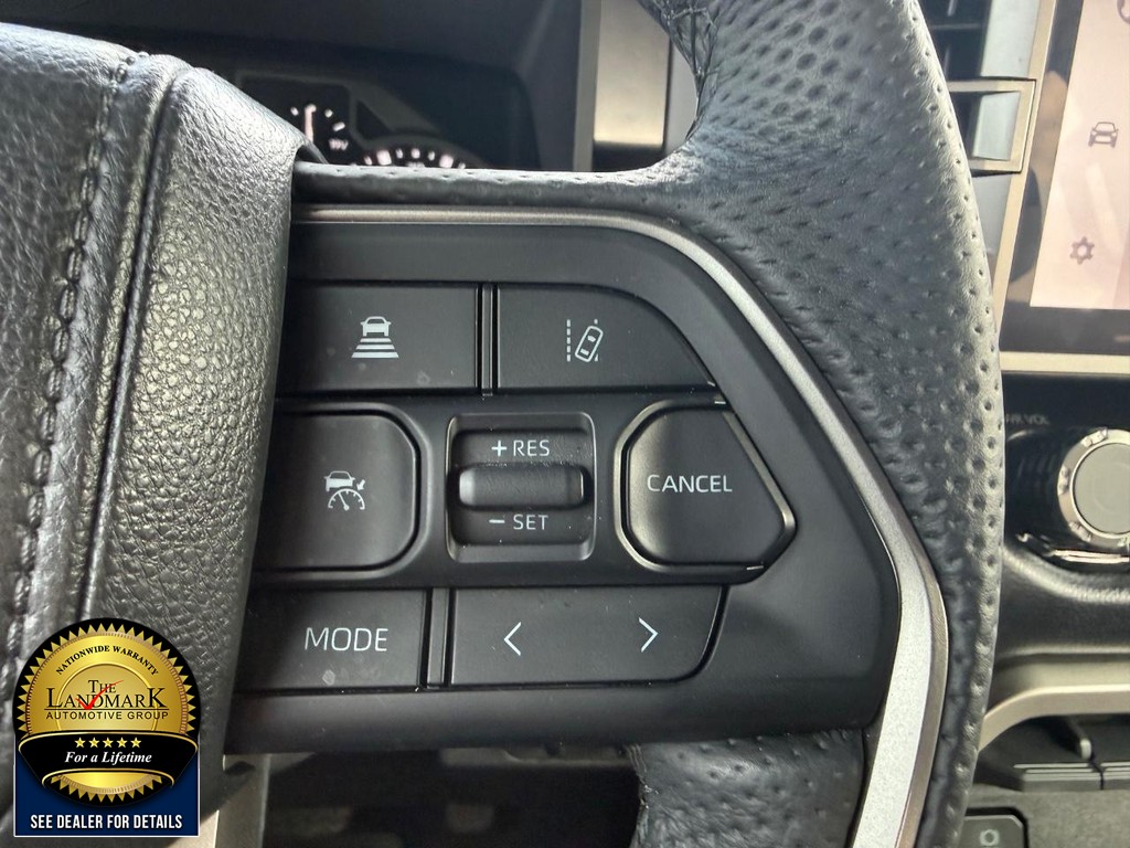 Toyota Tundra 4WD Vehicle Full-screen Gallery Image 11