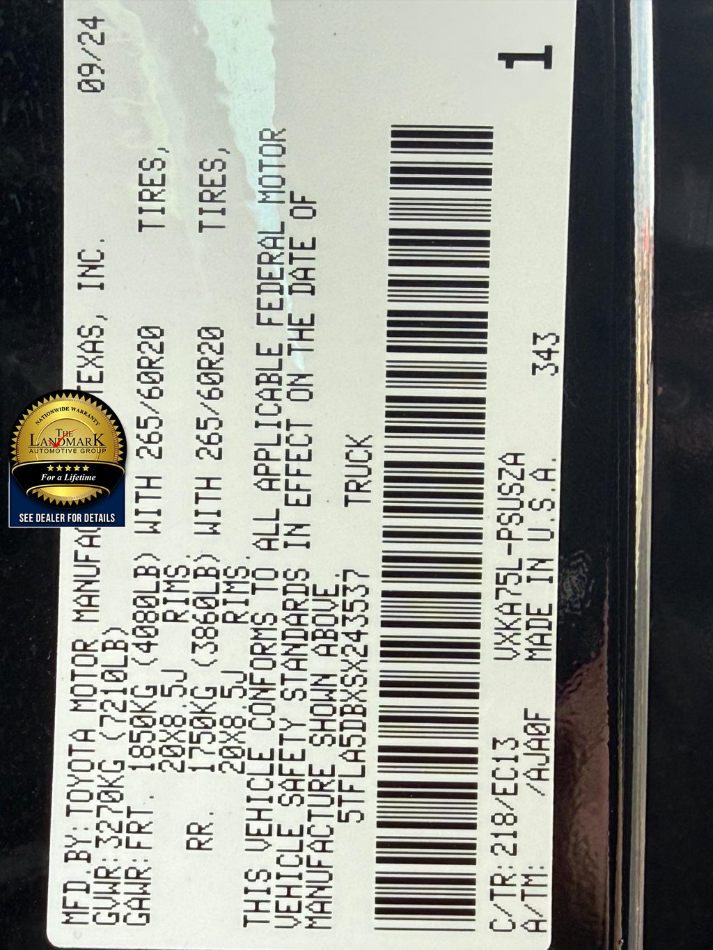 Toyota Tundra 4WD Vehicle Full-screen Gallery Image 21