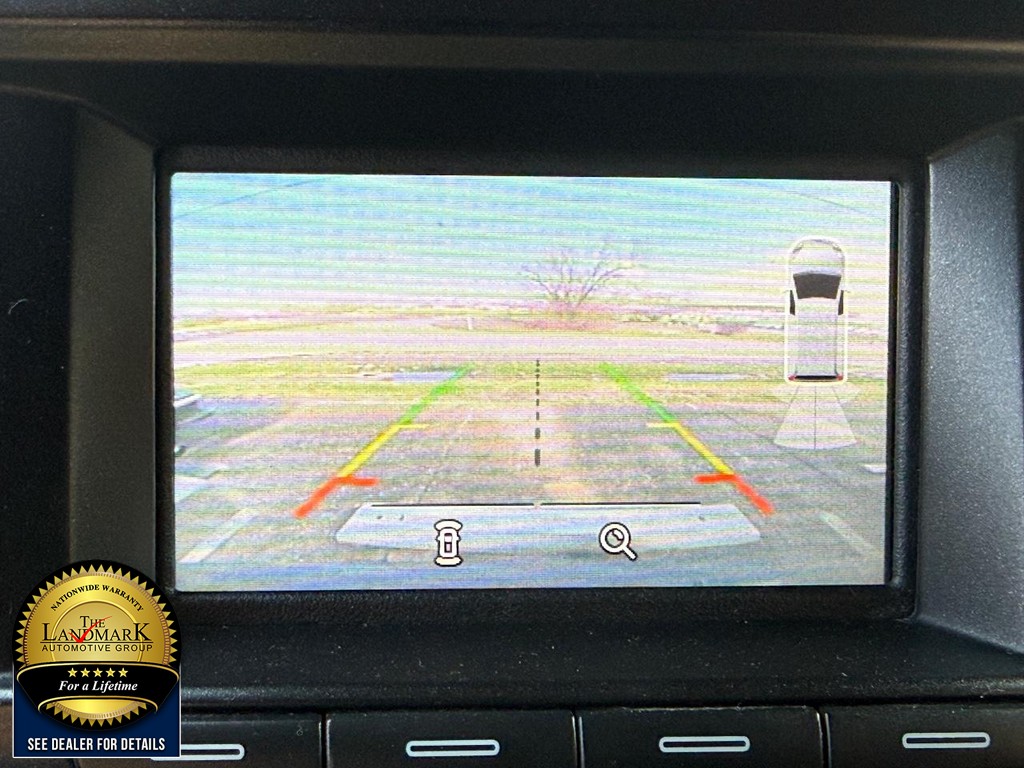 Ford Explorer Vehicle Full-screen Gallery Image 13