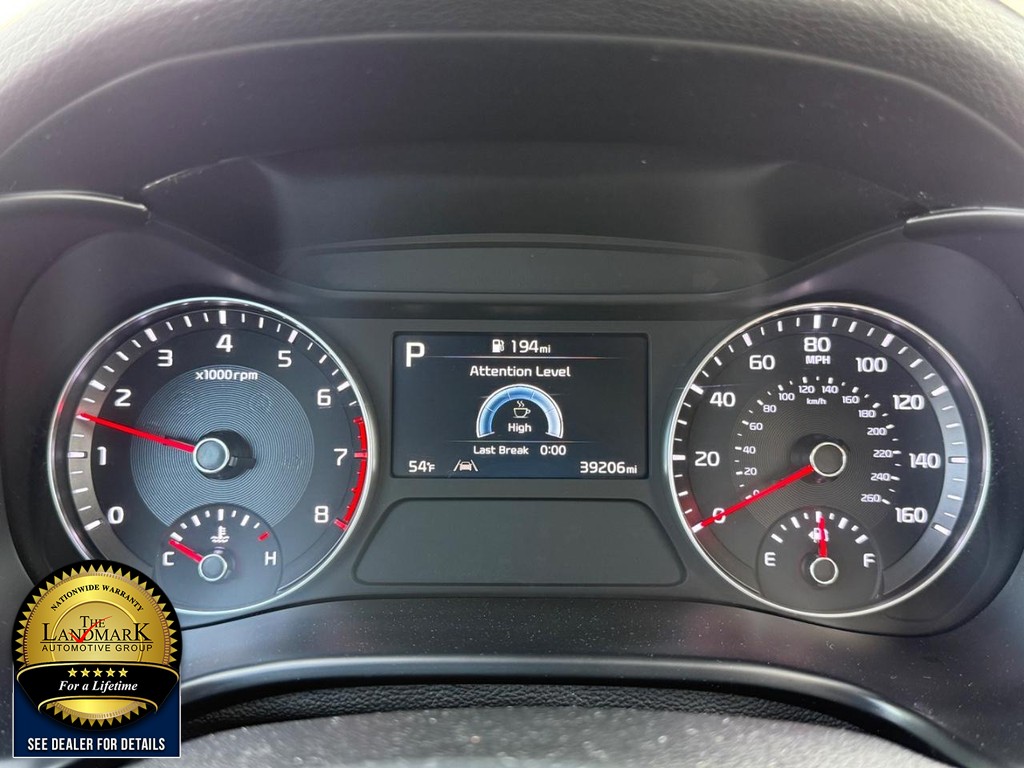 Kia Forte Vehicle Full-screen Gallery Image 12