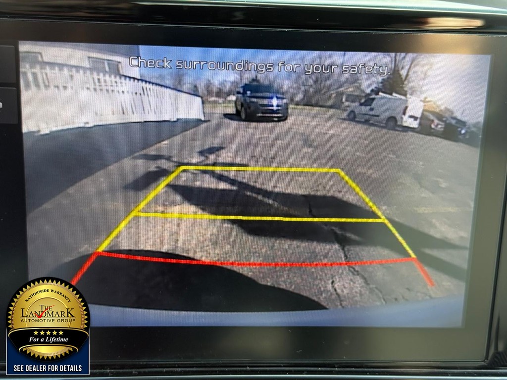 Kia Forte Vehicle Full-screen Gallery Image 13