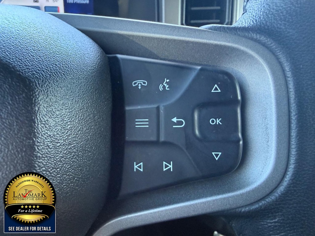 Ford Bronco Vehicle Full-screen Gallery Image 11