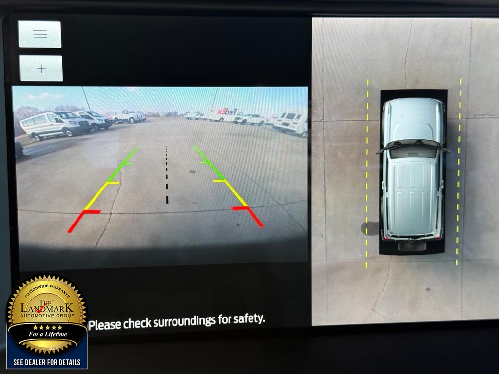 Ford Bronco Vehicle Full-screen Gallery Image 13