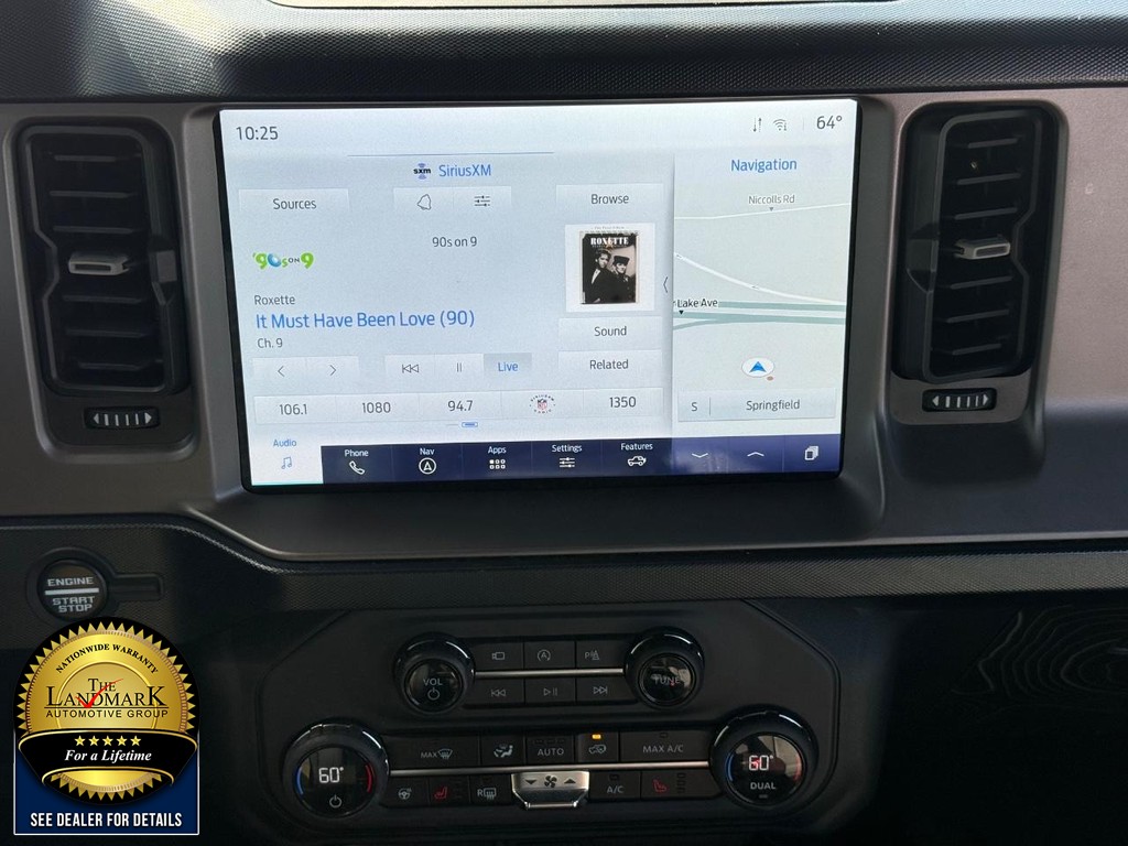 Ford Bronco Vehicle Full-screen Gallery Image 19