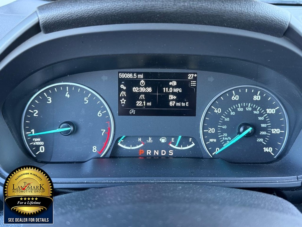 Ford EcoSport Vehicle Full-screen Gallery Image 12