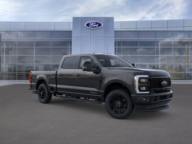Ford F-350SD Vehicle Full-screen Gallery Image 7