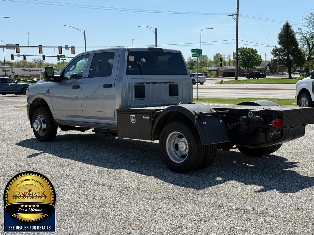 Ram 3500 Chassis Cab Vehicle Full-screen Gallery Image 7