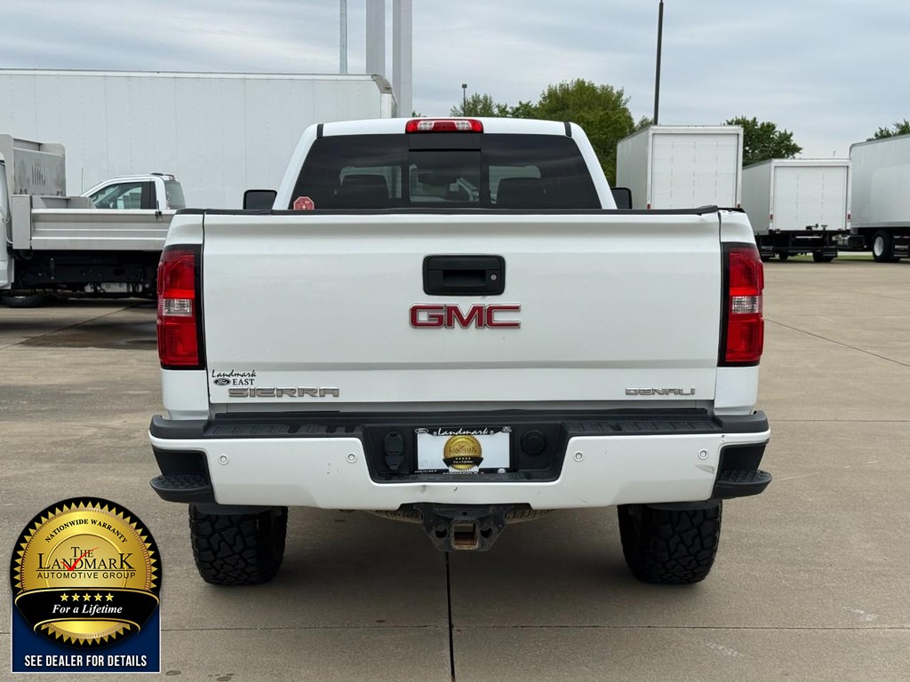 GMC Sierra 3500HD Vehicle Full-screen Gallery Image 6