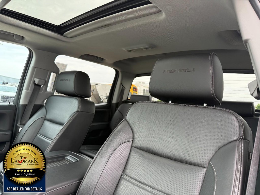 GMC Sierra 3500HD Vehicle Full-screen Gallery Image 9