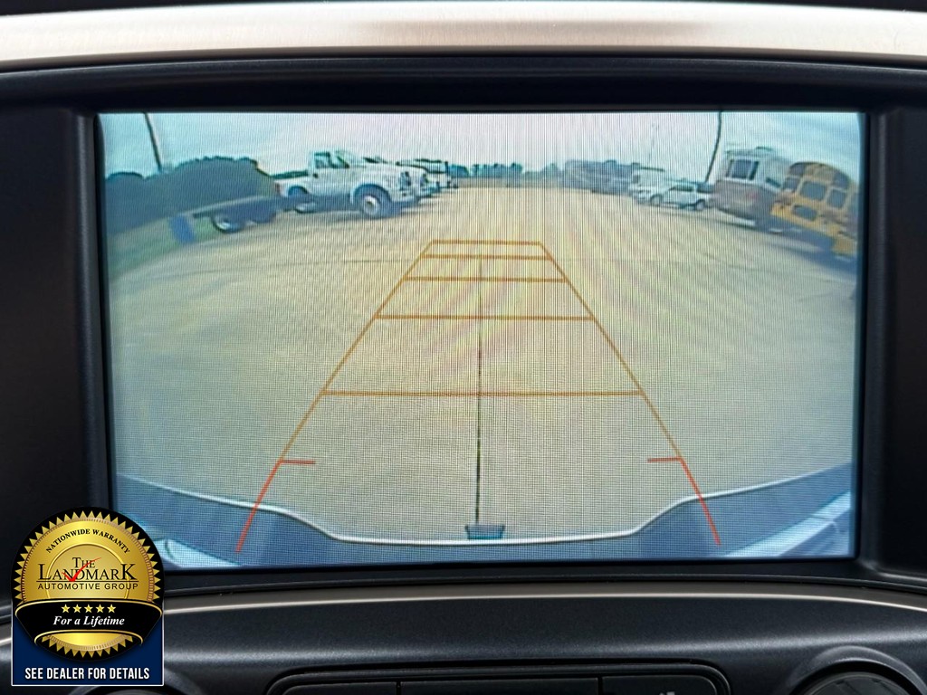 GMC Sierra 3500HD Vehicle Full-screen Gallery Image 13
