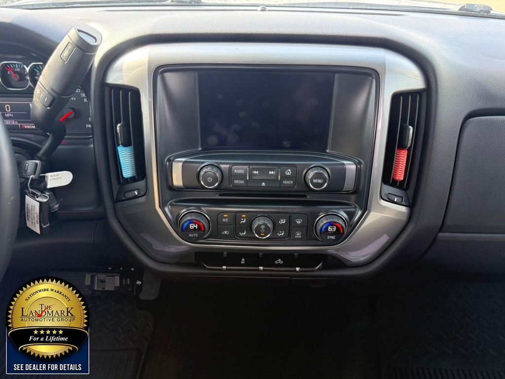 Chevrolet Silverado 1500 Vehicle Full-screen Gallery Image 16