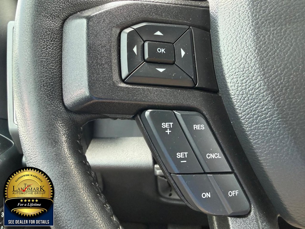 Ford F-150 Vehicle Full-screen Gallery Image 10