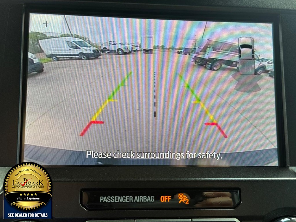 Ford F-150 Vehicle Full-screen Gallery Image 13