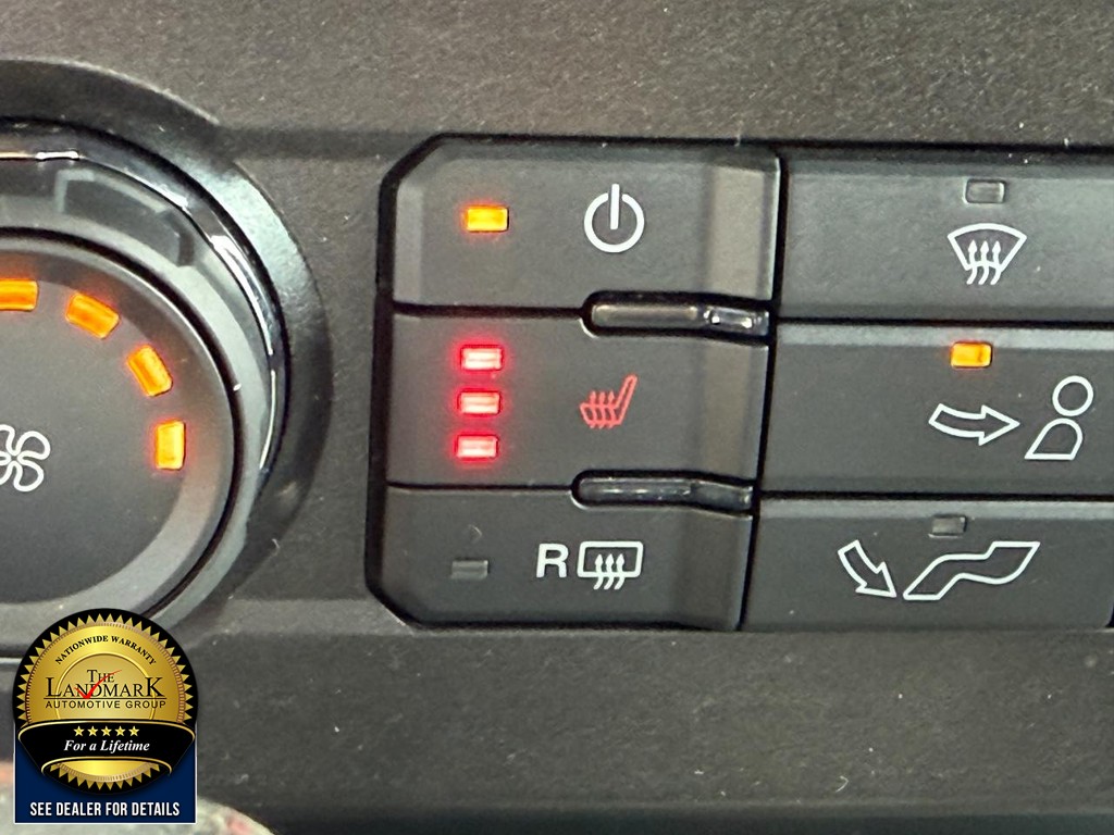 Ford F-150 Vehicle Full-screen Gallery Image 14