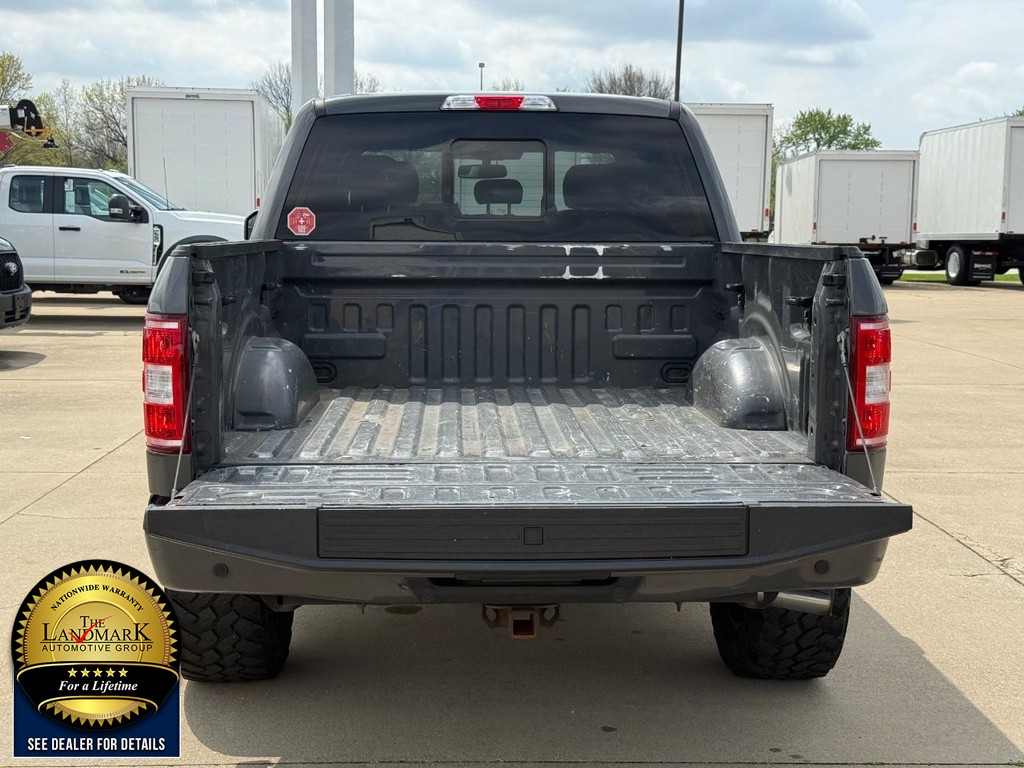 Ford F-150 Vehicle Full-screen Gallery Image 20