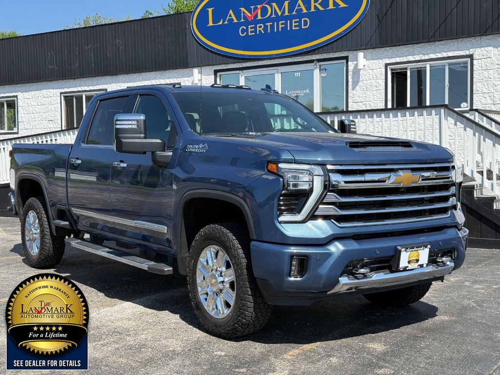 Chevrolet Silverado 3500HD Vehicle Full-screen Gallery Image 03
