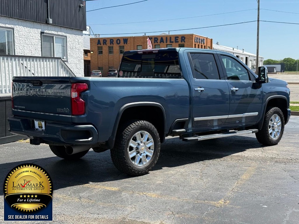 Chevrolet Silverado 3500HD Vehicle Full-screen Gallery Image 05