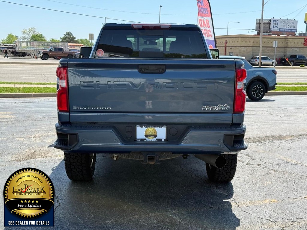 Chevrolet Silverado 3500HD Vehicle Full-screen Gallery Image 06