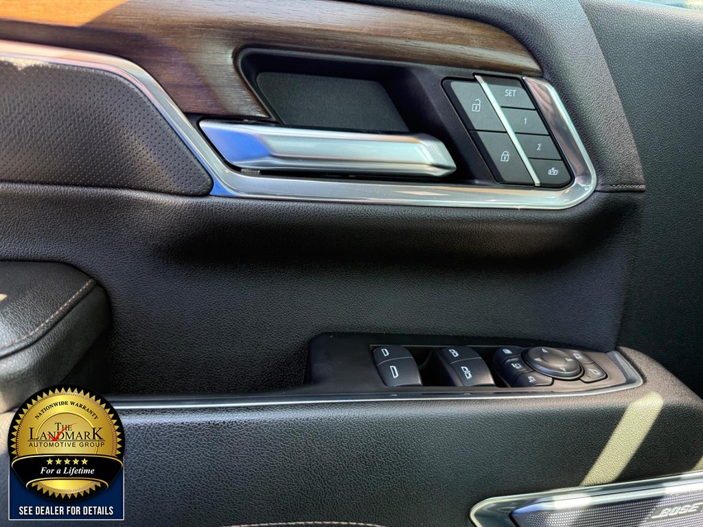 Chevrolet Silverado 3500HD Vehicle Full-screen Gallery Image 08