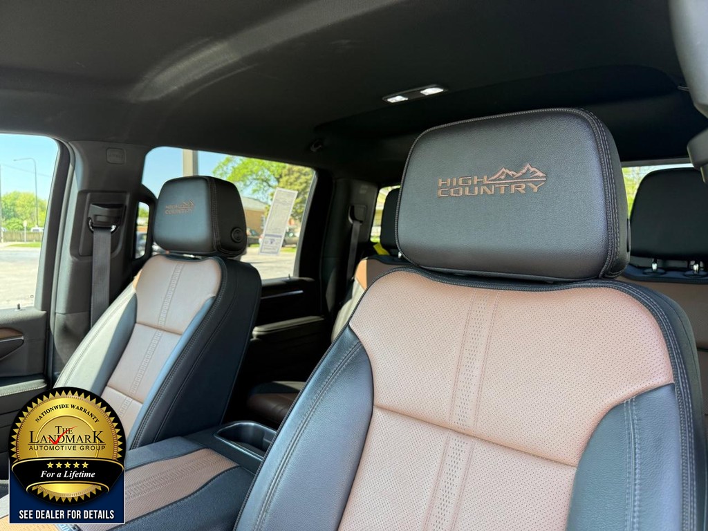 Chevrolet Silverado 3500HD Vehicle Full-screen Gallery Image 09