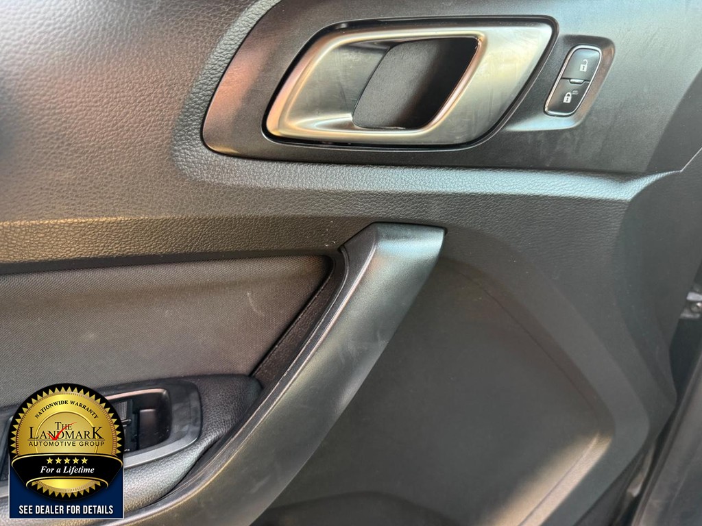 Ford Ranger Vehicle Full-screen Gallery Image 8