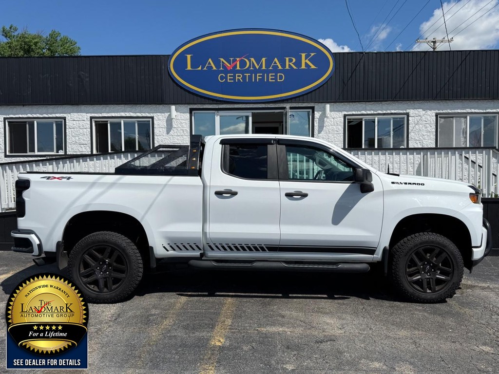 Chevrolet Silverado 1500 Vehicle Full-screen Gallery Image 4