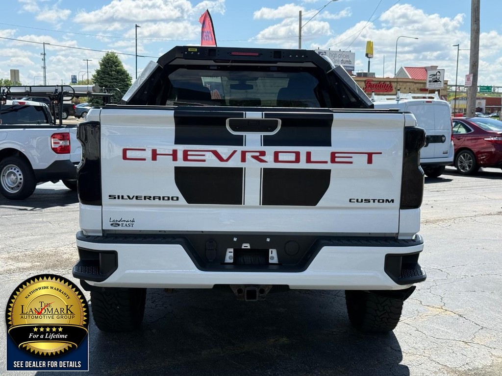 Chevrolet Silverado 1500 Vehicle Full-screen Gallery Image 6