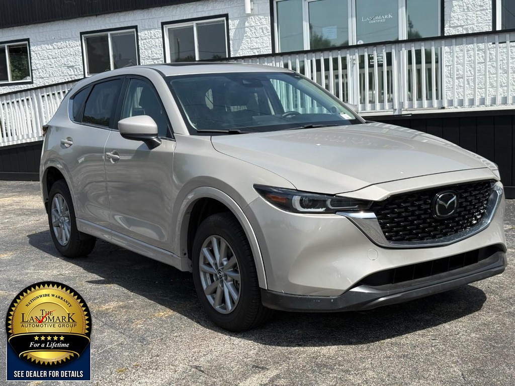 Mazda CX-5 Vehicle Full-screen Gallery Image 3