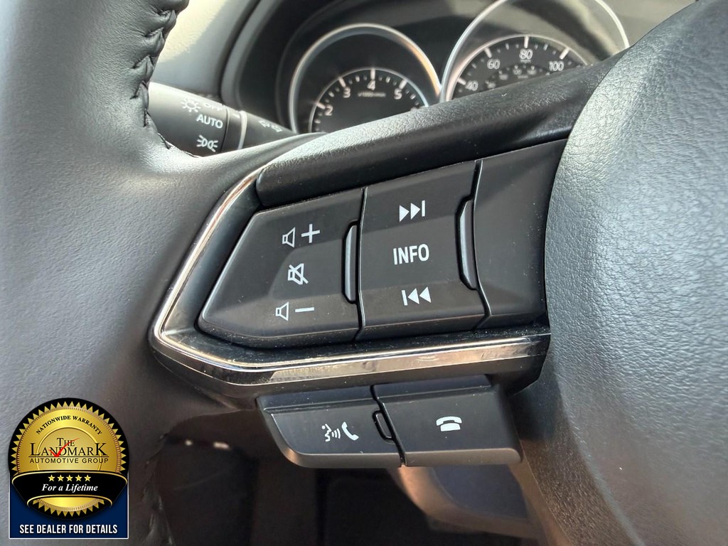 Mazda CX-5 Vehicle Full-screen Gallery Image 10