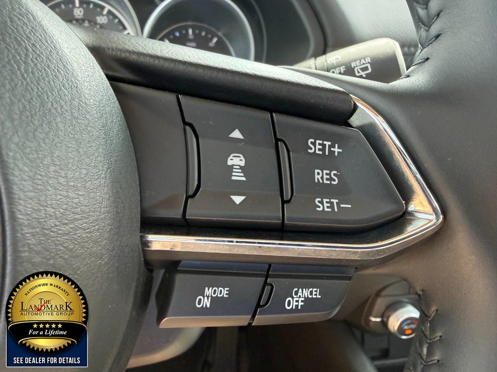 Mazda CX-5 Vehicle Full-screen Gallery Image 11